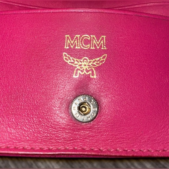MCM Leather Studded Compact Card Wallet, Beautiful Pink Fucshia Color! 🩷🩷 - Picture 6 of 11